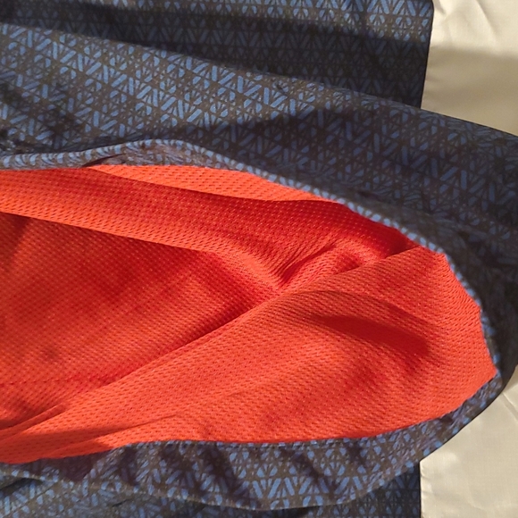 ❤ Marvel 💙 Captain America Windbreaker - Picture 8 of 9